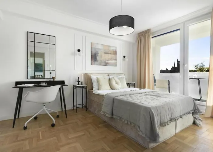 Elite Harmony Old Town Apartment