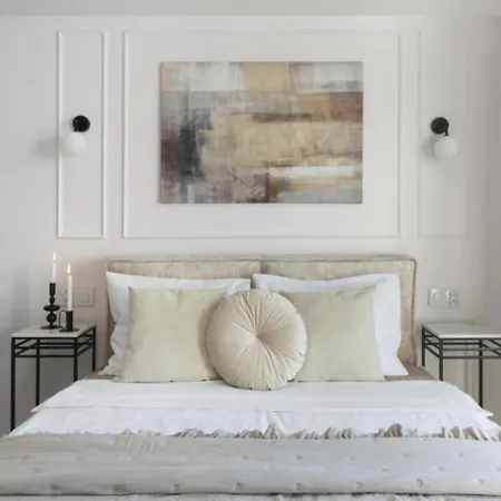 Elite Harmony Old Town Apartment *